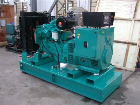 什玲镇200kw康明斯柴油发电机组图片 什玲镇200kw康明斯柴油发电机组图片